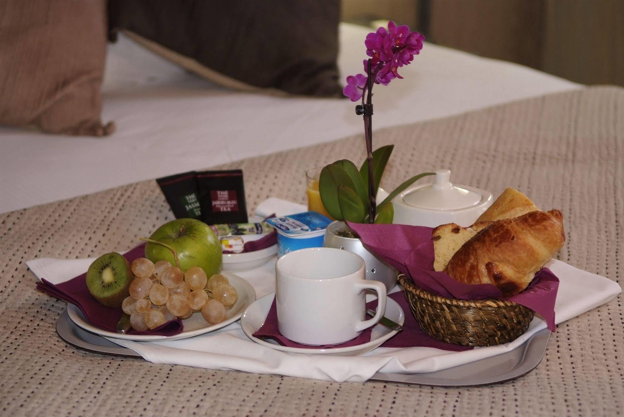Hotel Gratte-Ciel Ariana Βιλερμπάν Εξωτερικό φωτογραφία