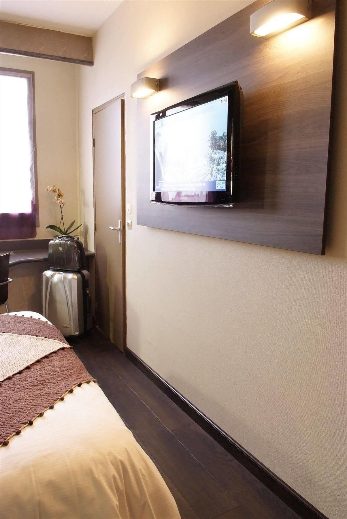 Hotel Gratte-Ciel Ariana Βιλερμπάν Εξωτερικό φωτογραφία